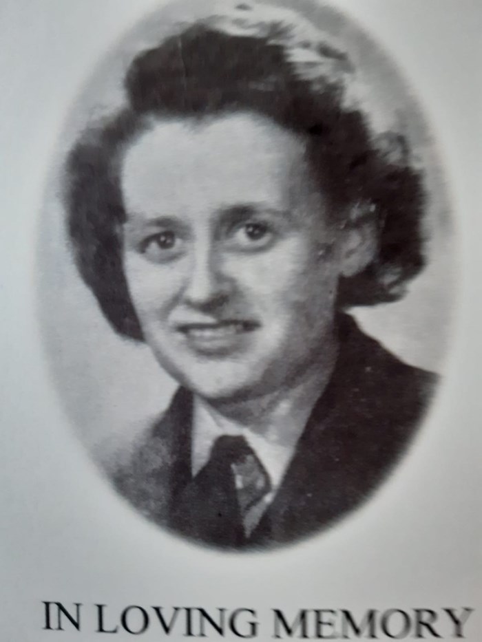 Joyce Dudley (nee Edwards) 